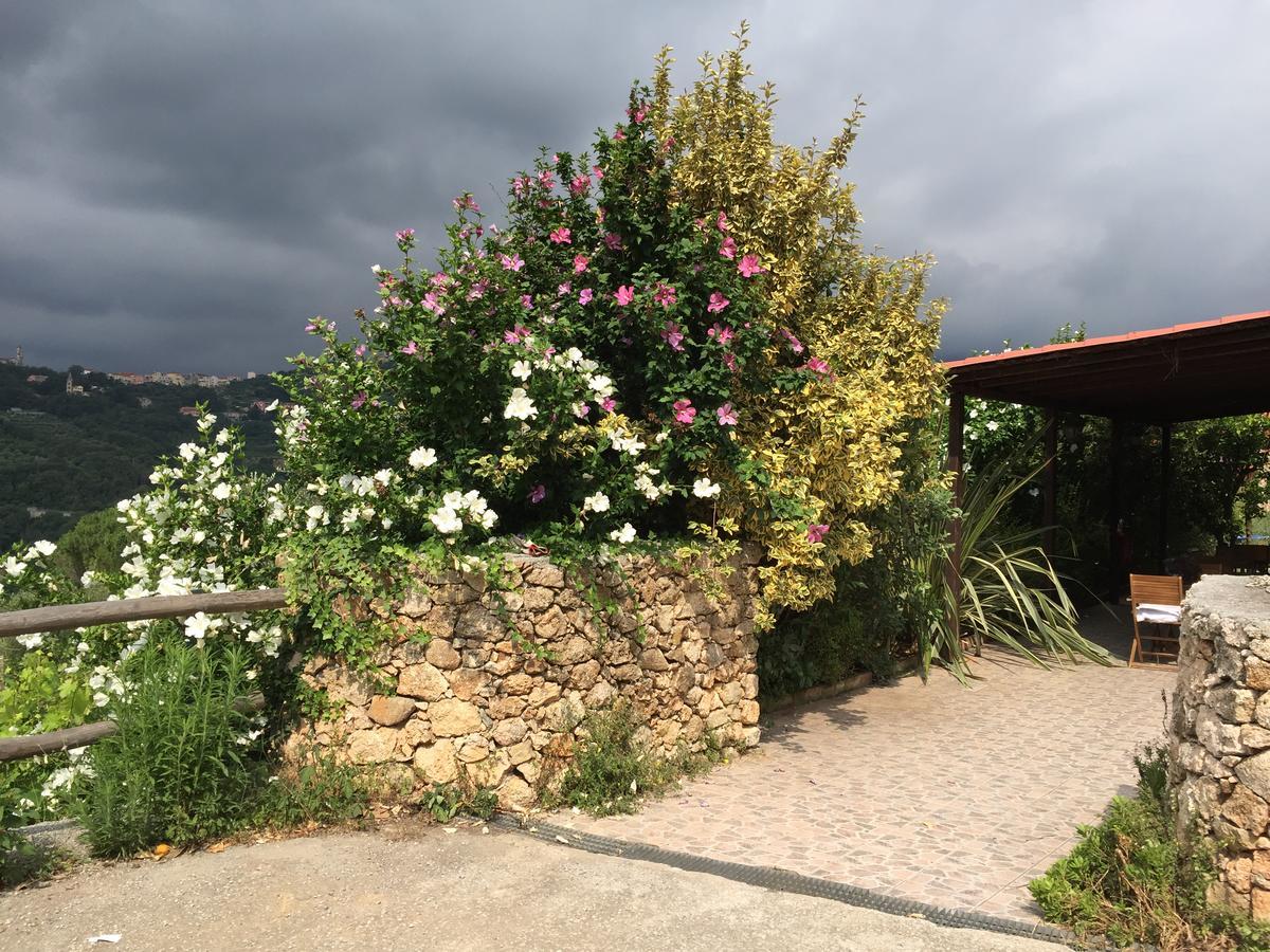 Agriturismo La Rocca Di Perti Finale Ligure Exterior photo